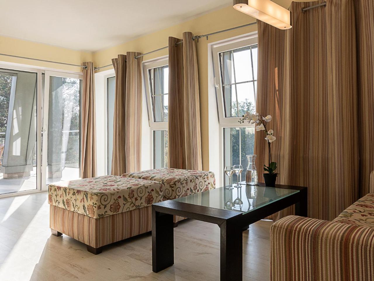Vacationclub - Rezydencja Bursztyn Apartament 31 Świnoujście Esterno foto